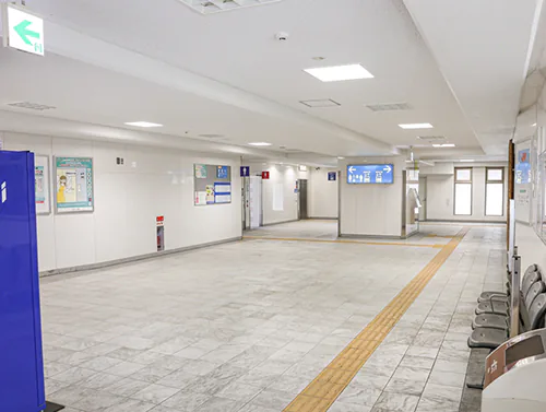 助信駅のエレベーター